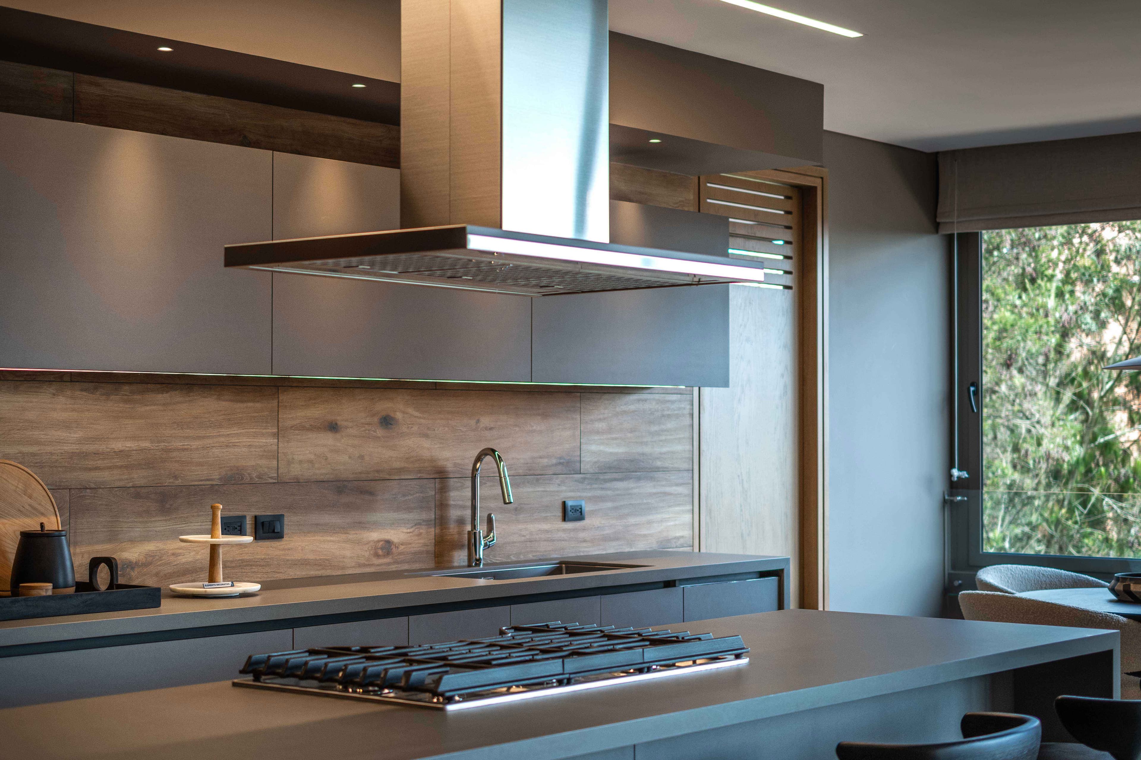 Fotografía inmobiliaria premium Bogotá — Roberto Collins