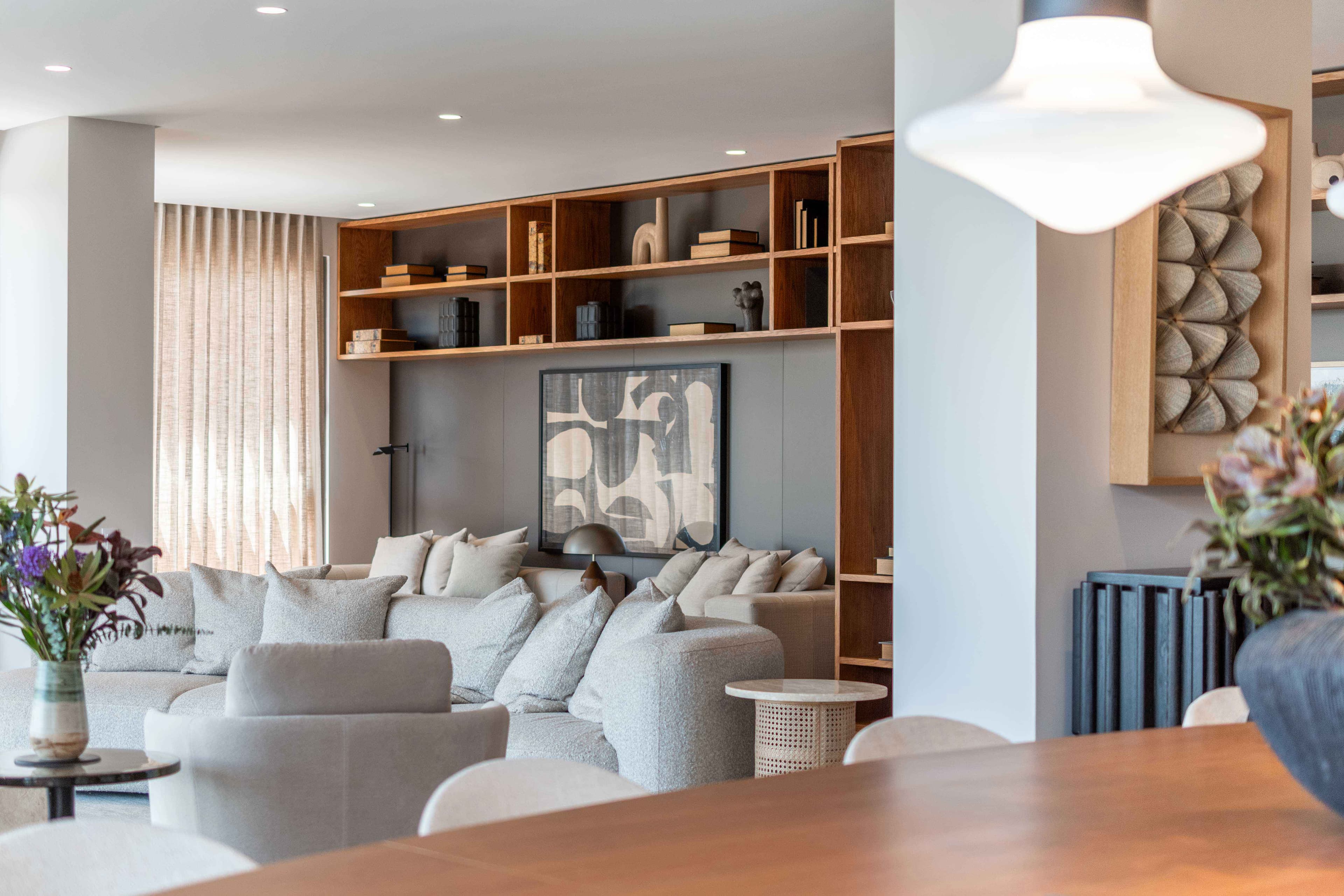 Fotografía inmobiliaria premium Bogotá — Roberto Collins
